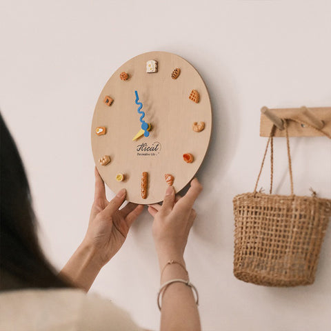 Cute Bread Wall Clock - HYPEINDAHOUSE