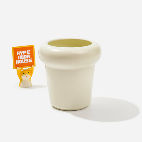 null Simple Ceramic Vase.