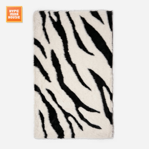 null Two-color Striped Blanket.