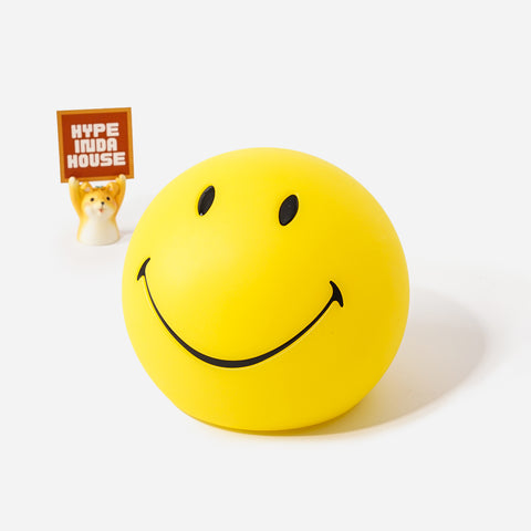 Smiley charging table lamp
