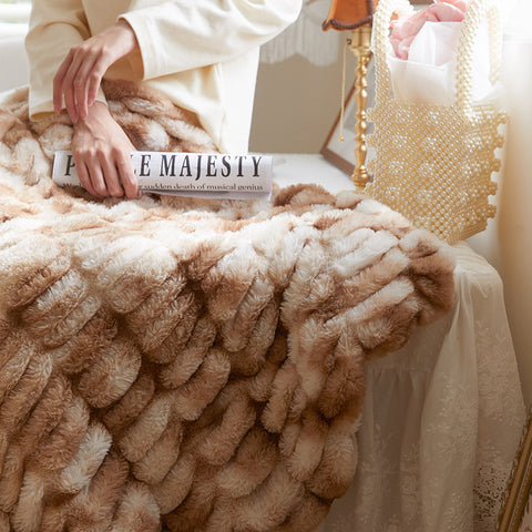 [5 Color] Luxury Vibe Faux Rabbit Fur Blanket