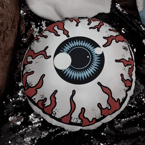 Goth Aesthetic Eyeball Throw Pillow - HYPEINDAHOUSE